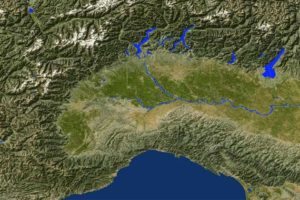 Le nord-ouest de l’Italie comprend 4 régions et confine au nord et à l’ouest avec la Suisse et la France. Ces frontières sont naturellement dessinées par la chaîne des Alpes. Ces montagnes entourent une vaste plaine qui s'étend vers la mer Adriatique, également appelée la vallée du Pô.