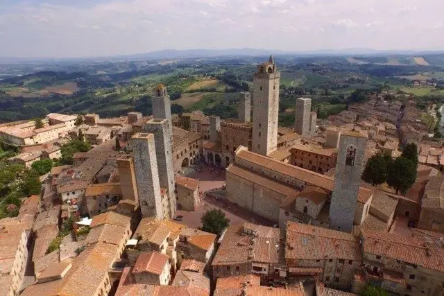The towers of San Gimignano were built during middle age time simply to hang dyed fabric out to dry. In origin there were 72 towers, on our days we can found 14 of them