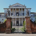 Villa Cornaro in Piombino Dese by palladio, on two floors with double portico-loggia.