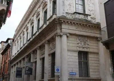 Palais Barbaran Da Porto d'Andrea Palladio, dans le centre historique de Vicence. randonnée d'une journée, excursion, événements, avec des visites touristiques en Italie, région de la Vénétie