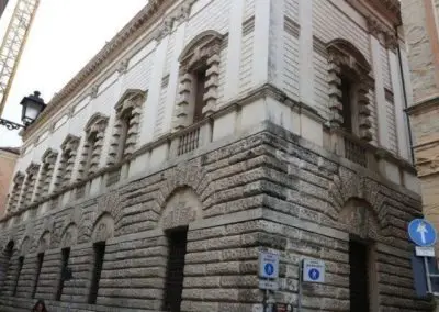 Palais Thiene de Andrea Palladio dans le centre historique de Vicence. Visite de la ville, randonnée à pied, excursion des villas en Vénétie, Italie