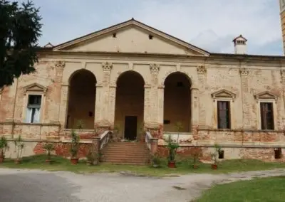 Villa Gazzotti Marcello Curti de Andrea Palladio dans la province de Vicence, inscrite au patrimoine mondial de l’unesco. Randonnée d'une journée avec des visites touristiques en Italie, région de la Vénétie. Le moyen idéal pour découvrir les villas, palais et œuvres de Palladio