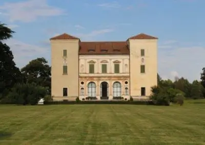 Villa Trissino Trettenero de palladio, située à Vicence, patrimoine mondial de l'unesco. villas, palais et travaux de palladio avec des visites touristiques en italie, région de la vénétie. Rondonnée d'une journée, découverte du pays d'Andrea Palladio