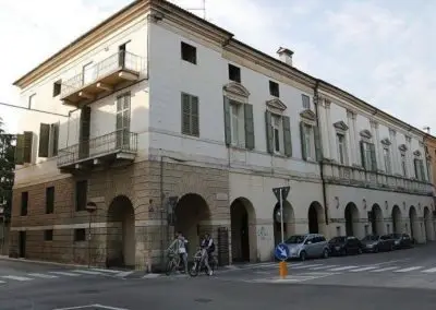 Palais Civena Trissino par andrea palladio, centre historique de Vicence, à visiter avec une visite guidée à pied, randonnée, villas palladiennes, visites touristiques en Italie dans la région Vénétie