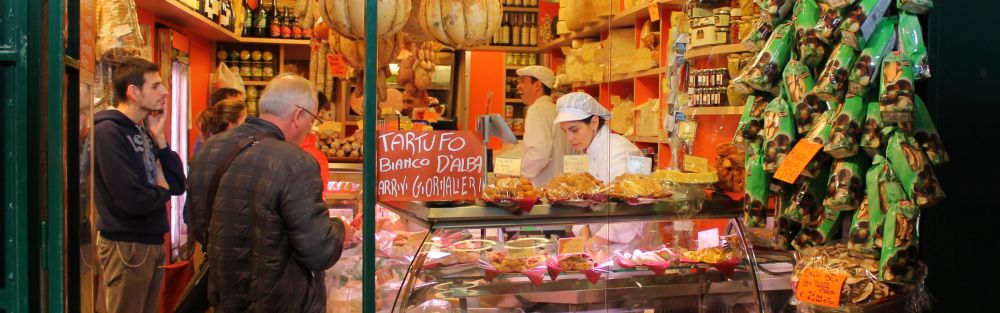 Dégustation vin gastronomie en Italie lors d'une randonnée d'une journée avec chauffeur professionnel