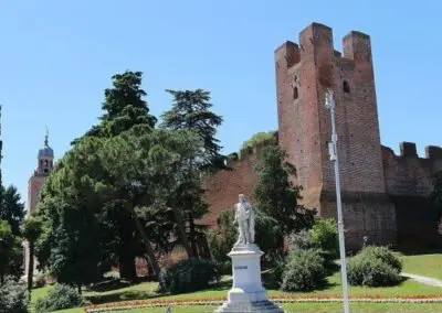 Giorgione statue Castelfranco veneto walled medieval town to visit during giorgione palladio routes day excursion.
