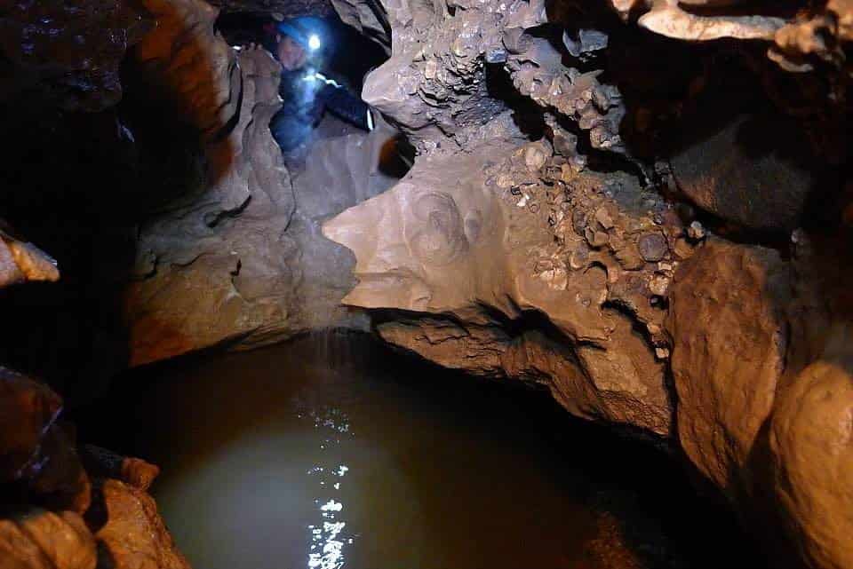 Speleology on the Montello hills