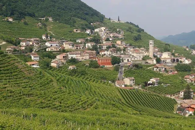 Prosecco medieval village day excursion