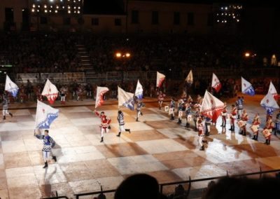 Chess game Marostica flag wavers