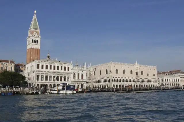 Venise ville d'art et sa lagune place saint Marc, région de la Vénétie, à visiter à pied avec une guide