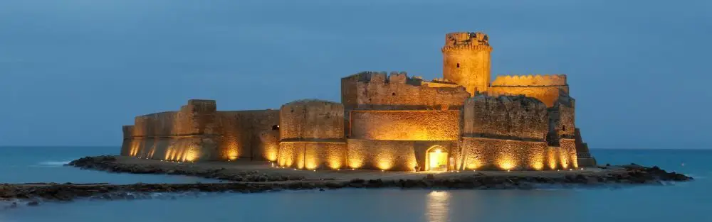 Le Castella forteresse aragonaise Capo Rizzuto, province de Crotone, Calabre