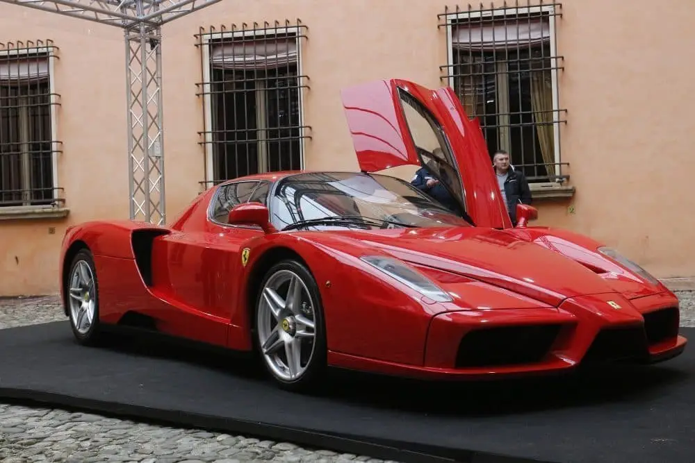 Ferrari Maranello Emilie Romagne randonnée d'une journée, entraînement simulateur de F1 dans le musée