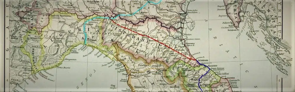 Via Aemilia voie romaine région d'Émilie-Romagne, au nord de l'Italie. De Rimini à Plaisence, elle sépare la vallée du Pô de la chaîne des Apennins